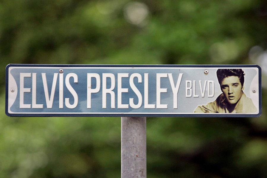 Name:  Elvis-Presley-auf-Spurensuche-729x486-d8434c29a05f2e36.jpg
Views: 9246
Size:  80.5 KB