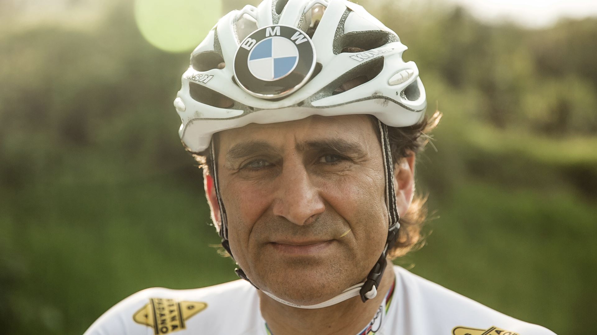 Name:  Alex Zanardi.jpg
Views: 850
Size:  162.1 KB