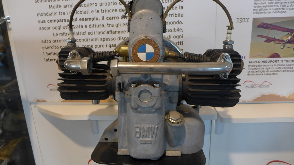 Name:  Boxer BMW motor early   P1220897.jpg
Views: 1130
Size:  146.3 KB