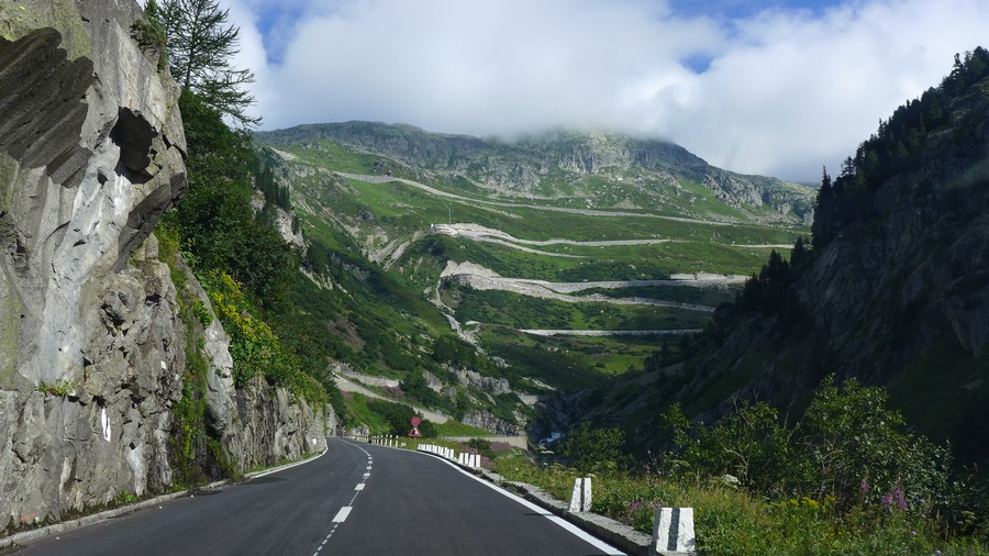 Name:  Furka Pass  P1080474.jpg
Views: 13741
Size:  181.5 KB