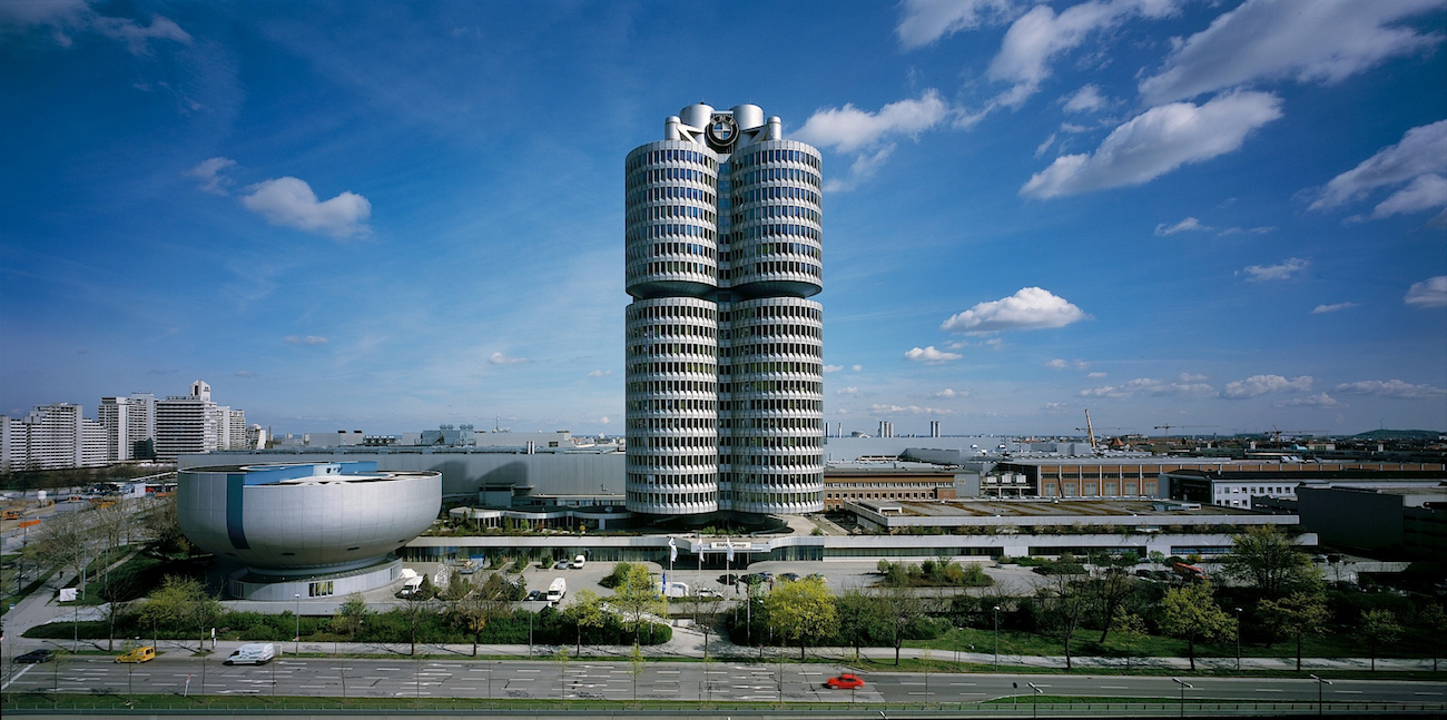 Name:  bmw-s-tower-and-museum-in-munich-celebrate-40-years-of-existence-63145_1.jpg
Views: 4303
Size:  1.00 MB