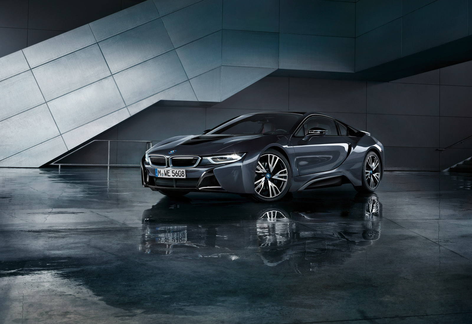 Name:  P90231438_highRes_the-new-bmw-i8-proto.jpg
Views: 9975
Size:  250.3 KB