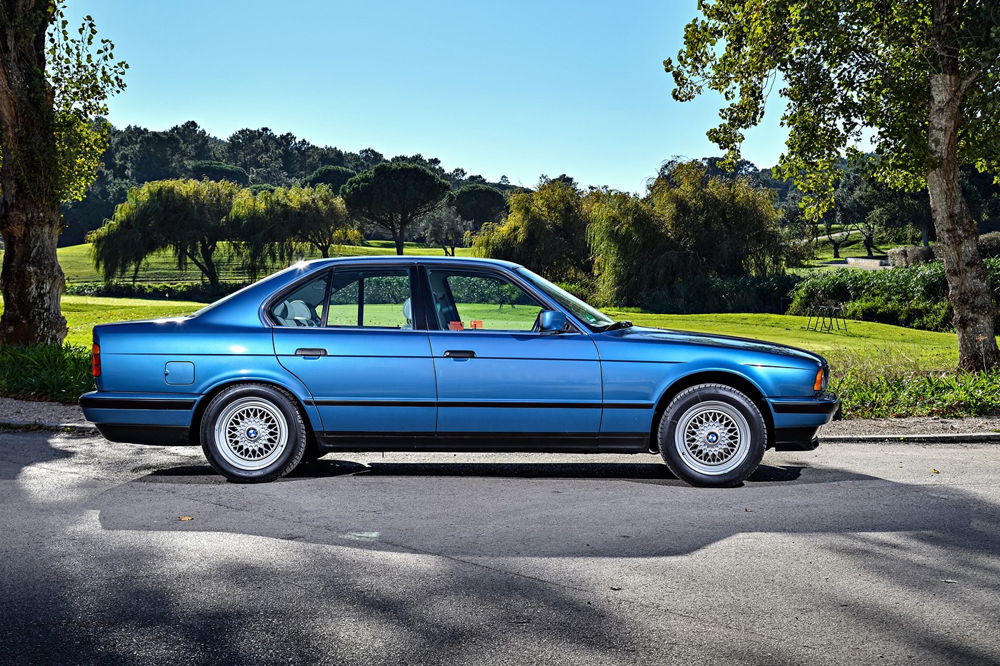 Name:  bmw_540i_9.jpg
Views: 4287
Size:  570.5 KB