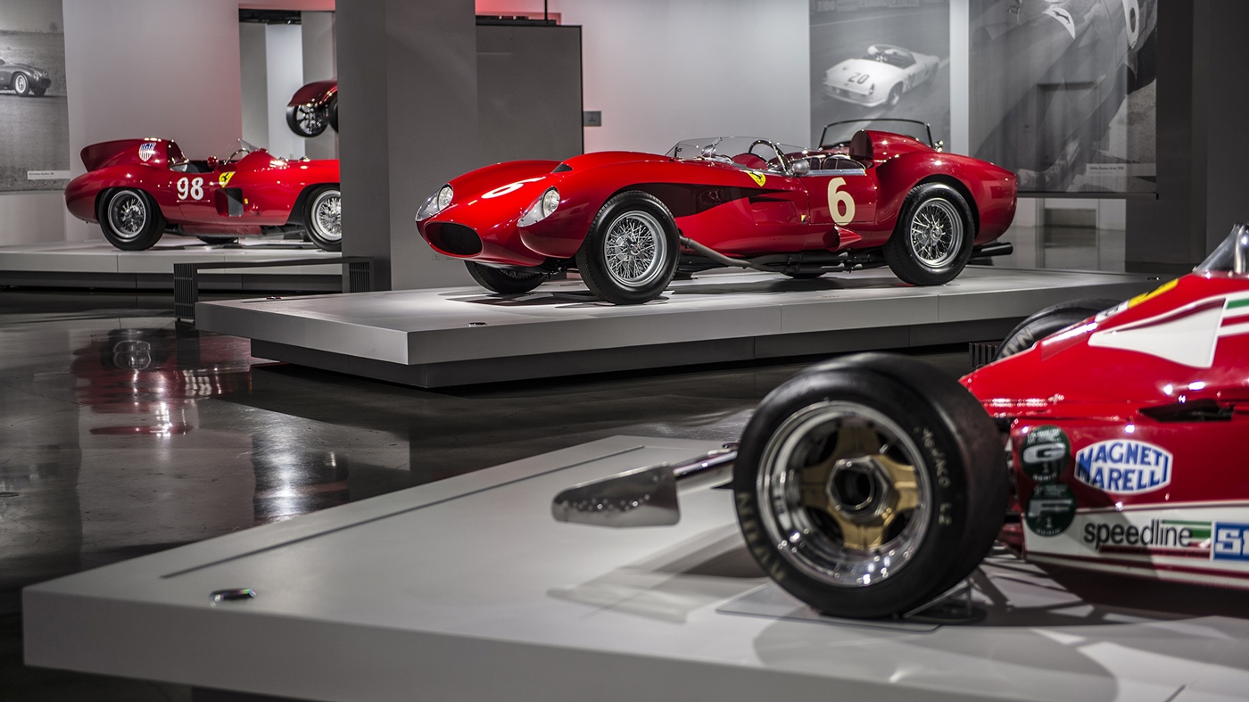 Name:  18-petersen-ferrari-70th-anniversary-1.jpg
Views: 1154
Size:  376.7 KB