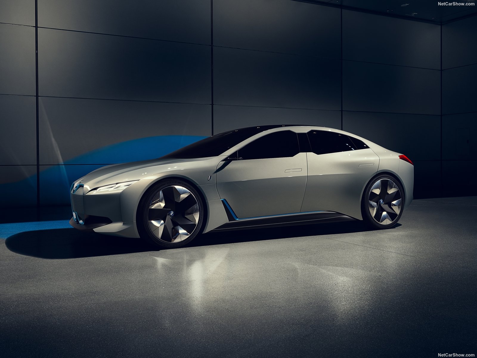 Name:  BMW-i_Vision_Dynamics_Concept-2017-1600-02.jpg
Views: 17615
Size:  273.5 KB