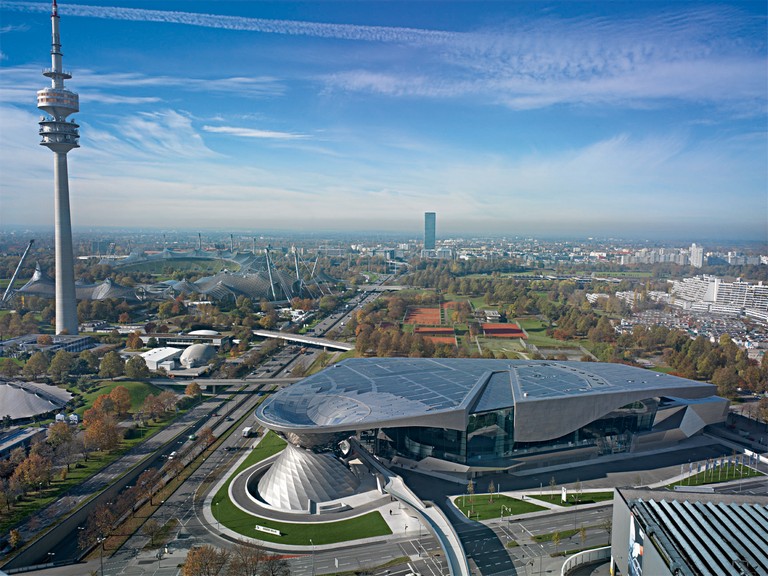 Name:  P90270744_highRes_die-bmw-welt-in-muen.jpg
Views: 3557
Size:  157.6 KB