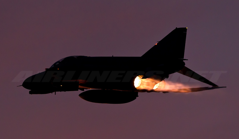 Name:  f_4_phantom_ii_going_full_afterburner_at_sundown_by_jamestayloranime-d52jfsz.jpg
Views: 2148
Size:  176.6 KB