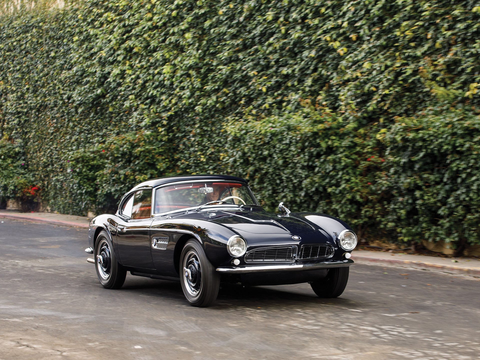 Name:  1958 BMW 507 Roadster S2 70157 RM Arizona 2019-18.jpg
Views: 4413
Size:  720.3 KB