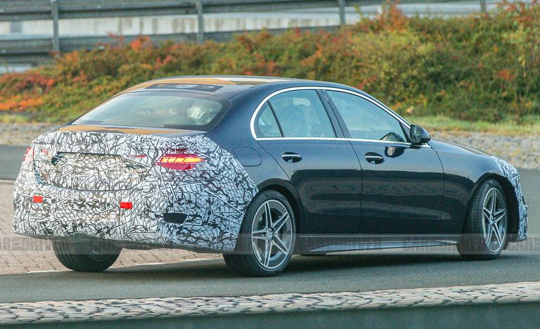 Name:  2022-mercedes-benz-c-class-spied-2-1603986316.jpg
Views: 2245
Size:  86.6 KB