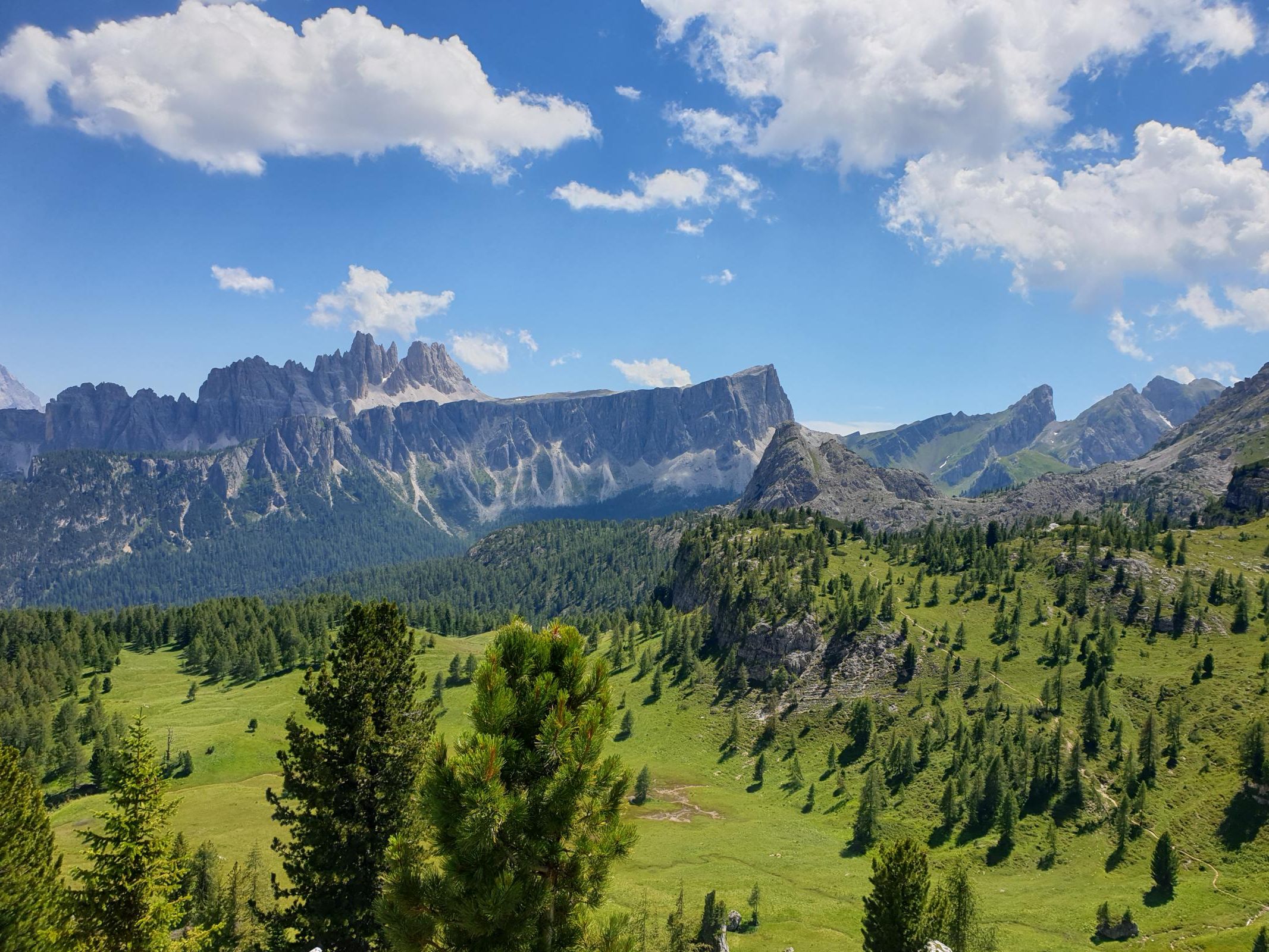 Name:  Cinque_Torri_04.jpg
Views: 12652
Size:  606.3 KB