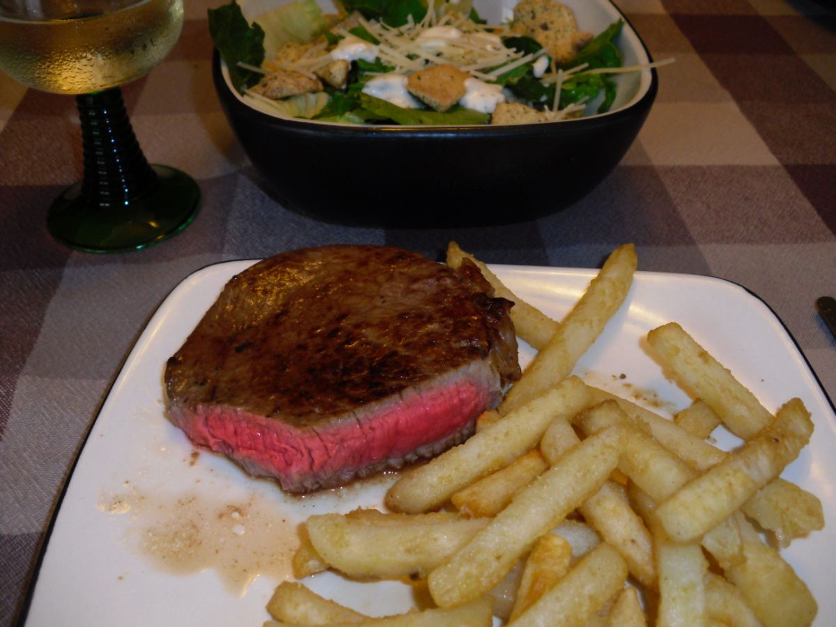 Name:  Steak..jpg
Views: 423
Size:  389.0 KB