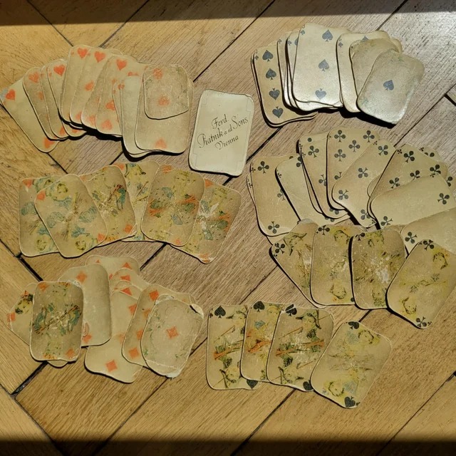 Name:  Playing cards..jpg
Views: 1583
Size:  152.3 KB