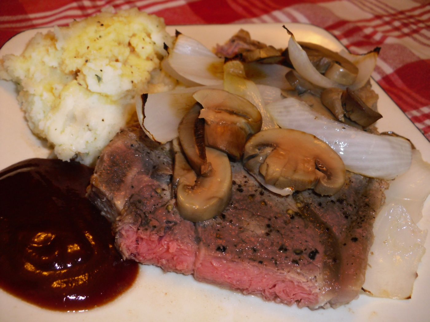 Name:  Steak..jpg
Views: 344
Size:  502.8 KB