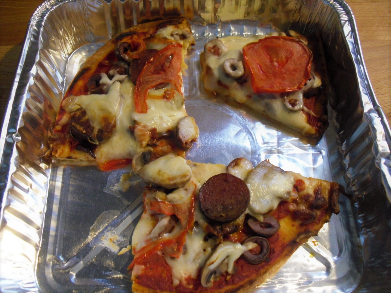 Name:  Pizza..JPG
Views: 502
Size:  327.7 KB