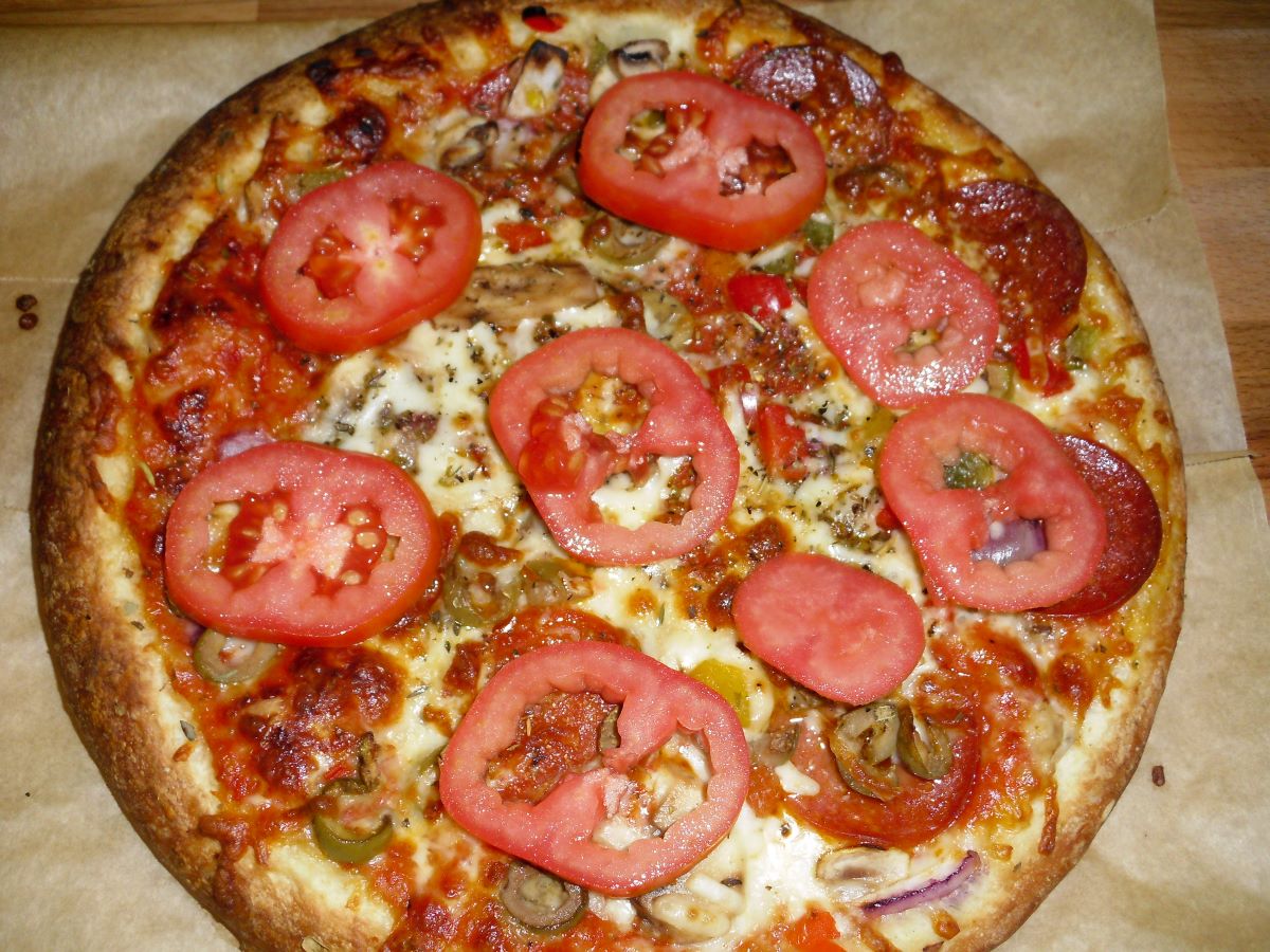 Name:  Pizza 1.jpg
Views: 506
Size:  223.7 KB