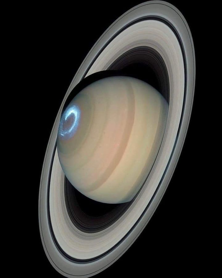 Name:  Saturn aurora.jpg
Views: 489
Size:  51.4 KB