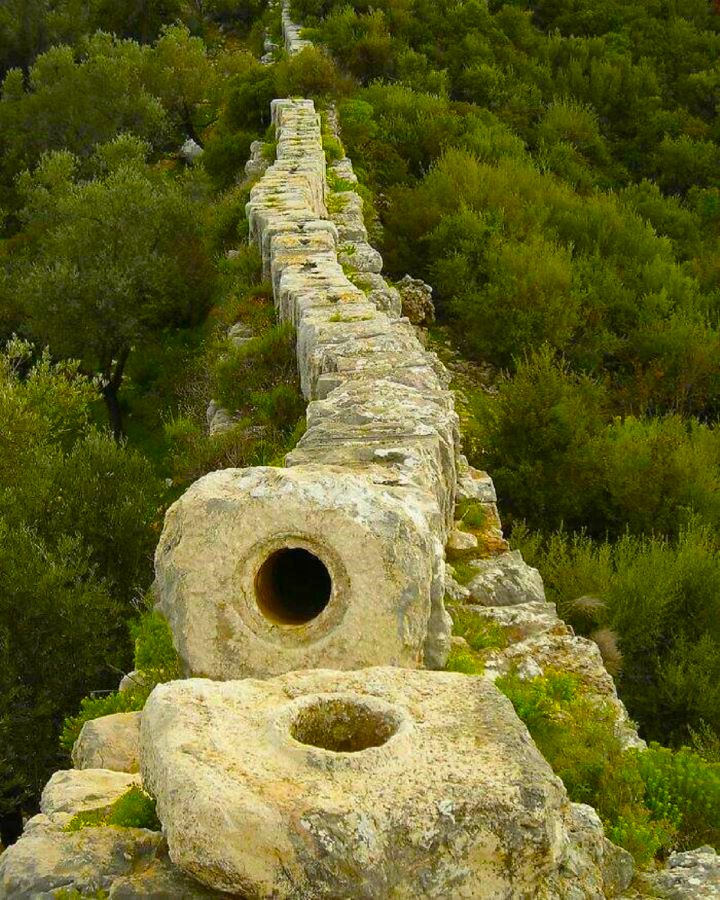 Name:  Roman aquaduct..jpg
Views: 627
Size:  232.7 KB