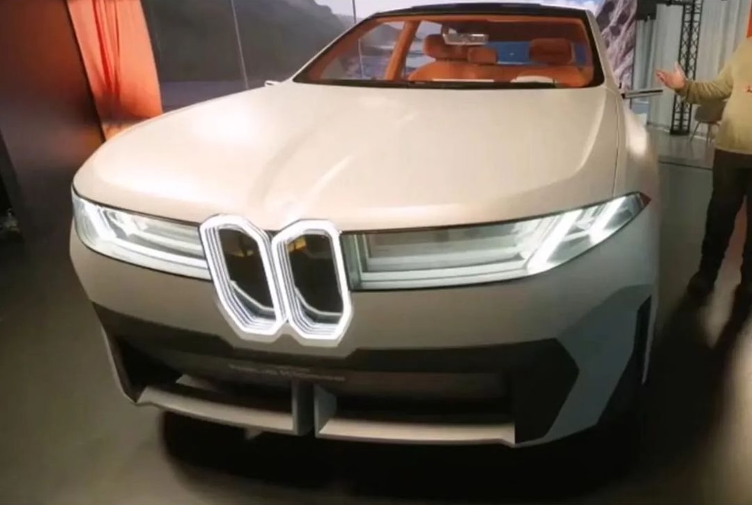 Name:  BMW Vision Neue Klasse X Leaked.jpg
Views: 35399
Size:  127.7 KB