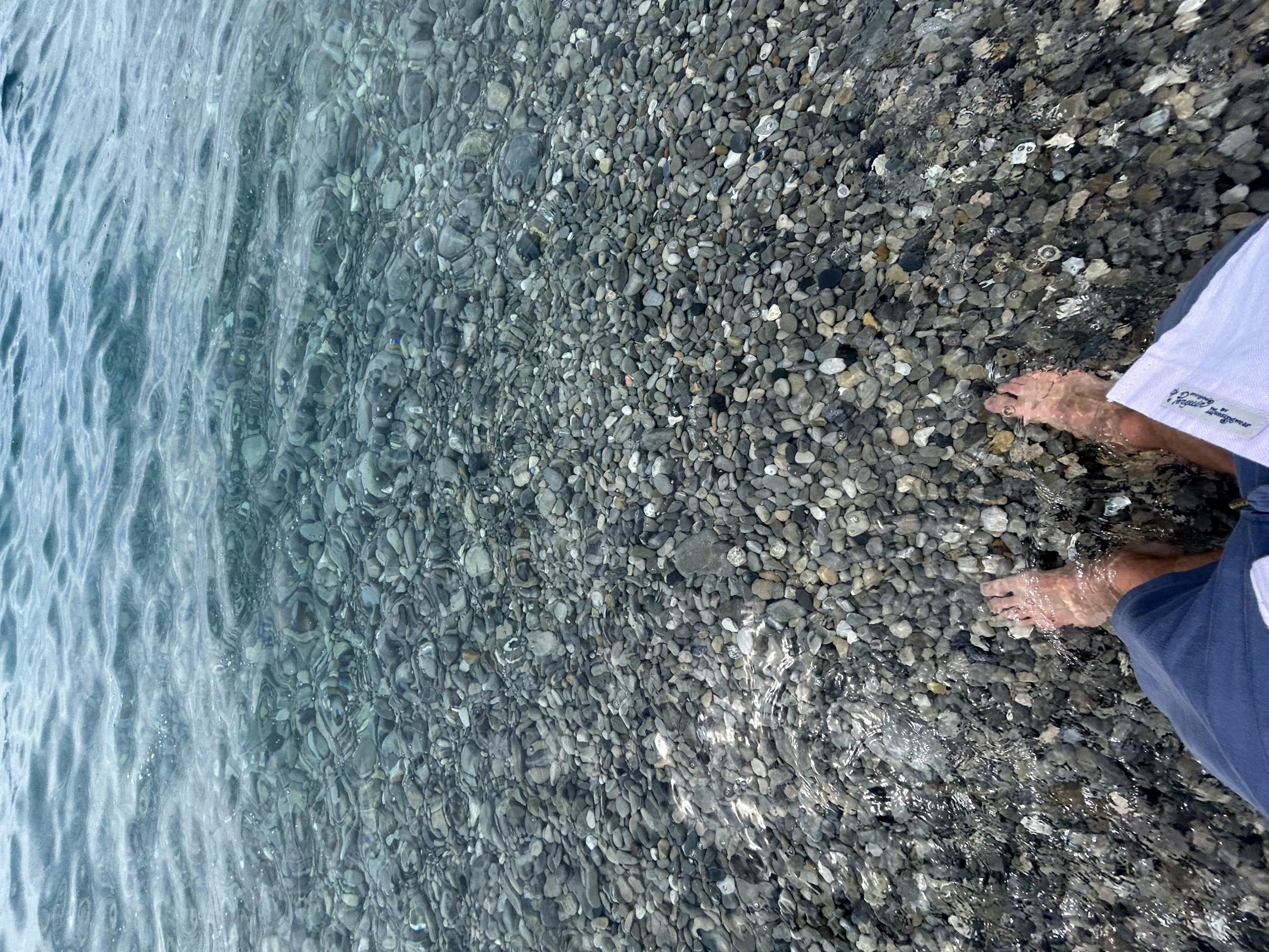 Name:  nice feet in water.jpg
Views: 204
Size:  714.4 KB