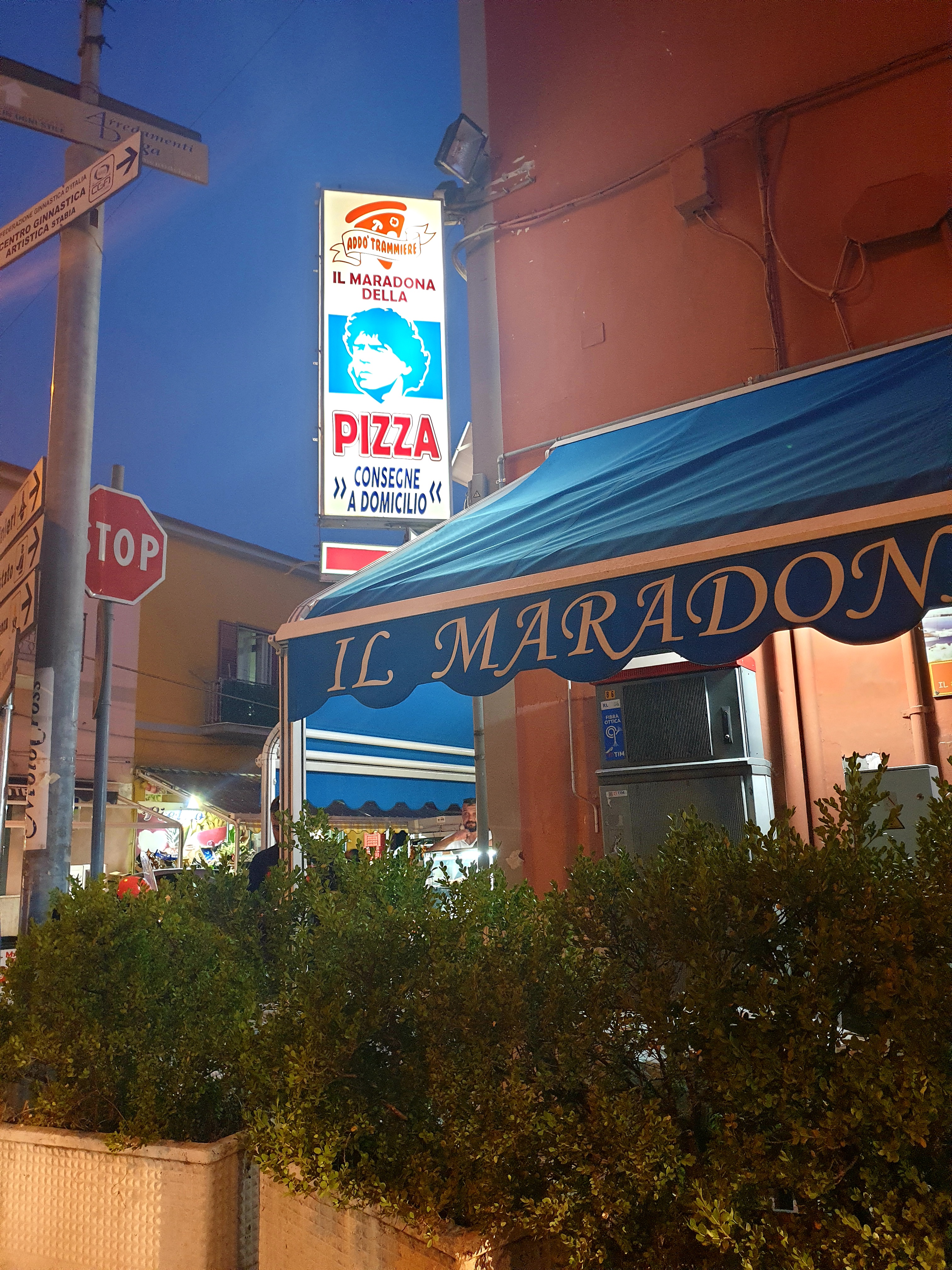 Name:  Pizzeria_Maradona.jpg
Views: 154
Size:  4.73 MB