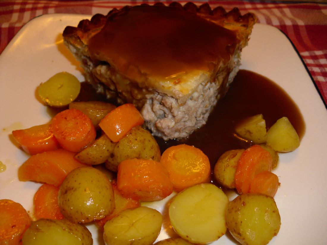 Name:  Tourtiere..JPG
Views: 38
Size:  92.4 KB