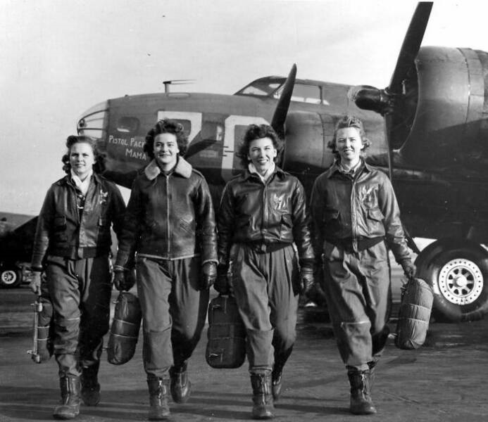 Name:  Frances Green, Margaret (Peg) Kirchner, Ann Waldner And Blanche Osborn, Women Airforce Service P.jpg
Views: 209
Size:  95.9 KB