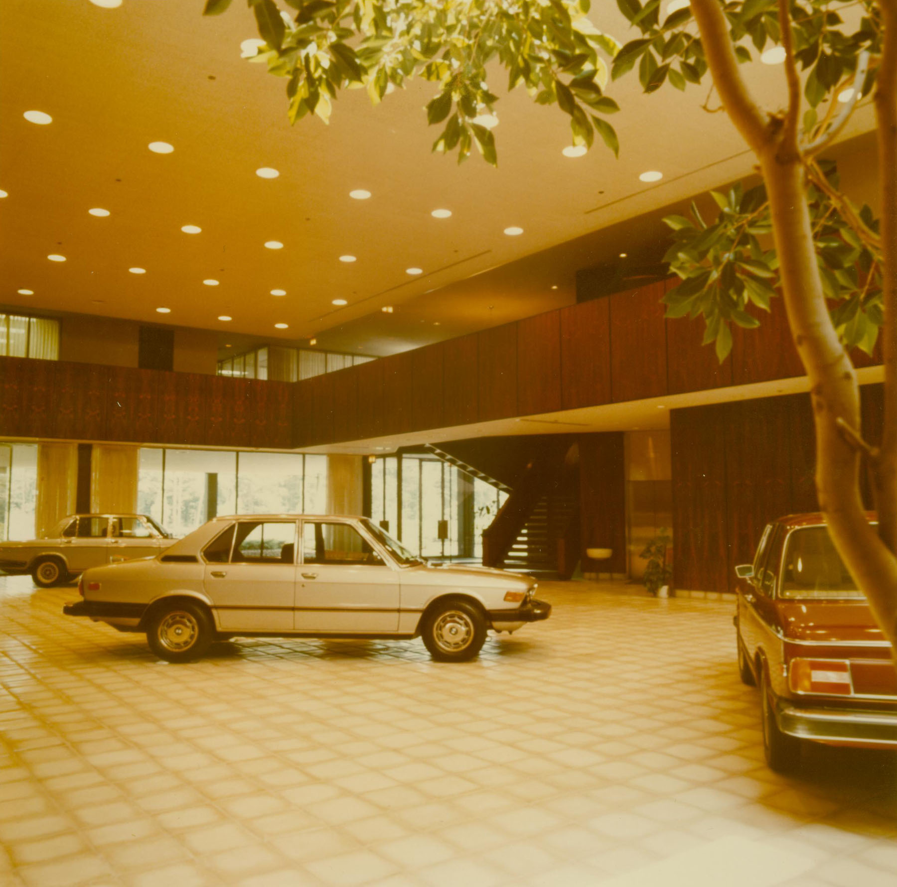 Name:  BMW_NA_Montvale_HQ_Lobby.jpg
Views: 1473
Size:  317.8 KB