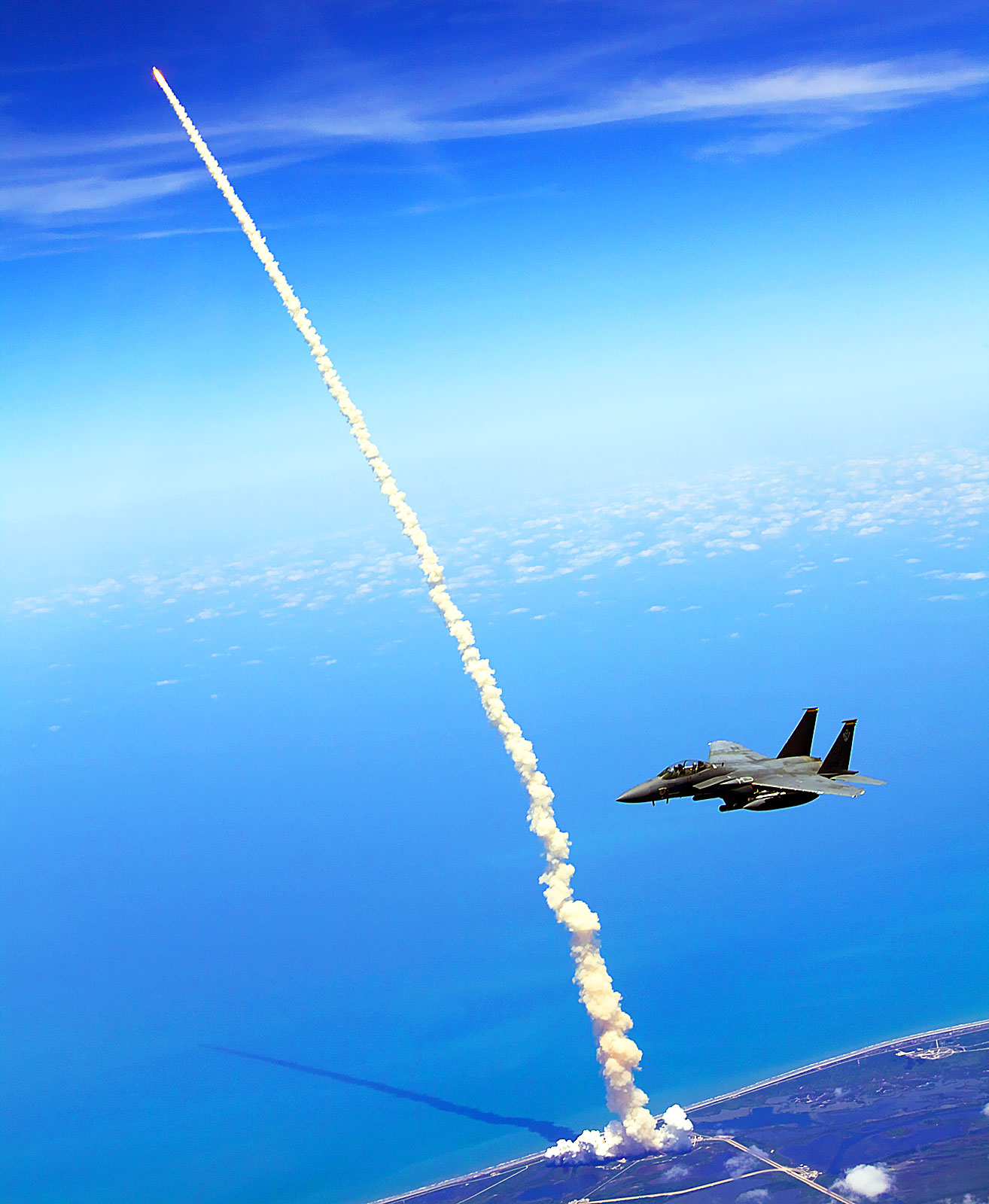 Name:  F15_SpaceShuttle_03.jpg
Views: 224
Size:  249.2 KB