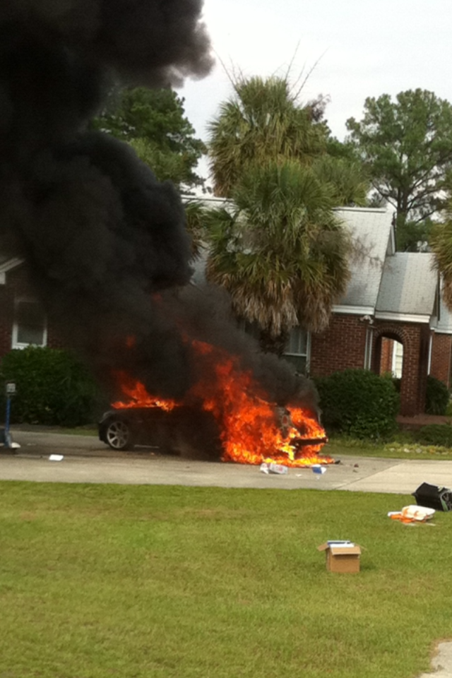 Name:  Car fire 013.png
Views: 1527
Size:  886.5 KB