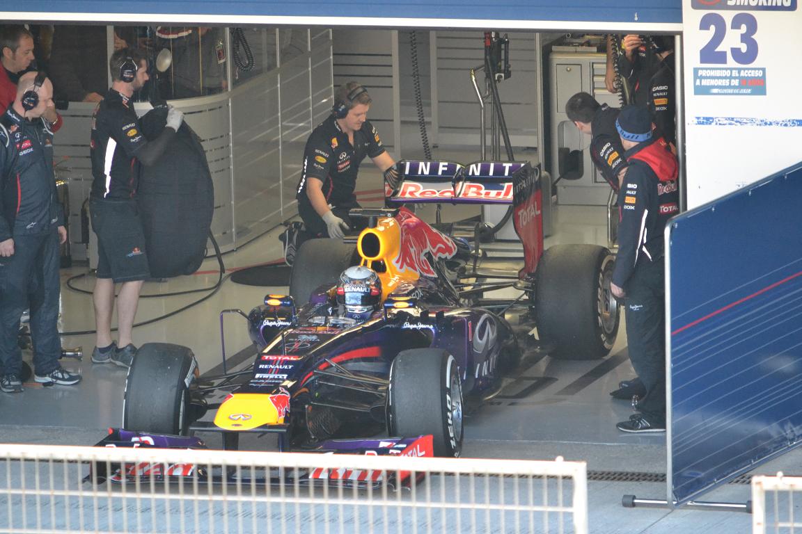 Name:  F1 Testing 2013 164 - Copy.JPG
Views: 1497
Size:  176.7 KB