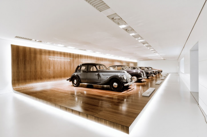 Name:  BMW_museum_in_Munich_by_atelier_bruckner_at_yatzer_13.jpg
Views: 8258
Size:  166.4 KB